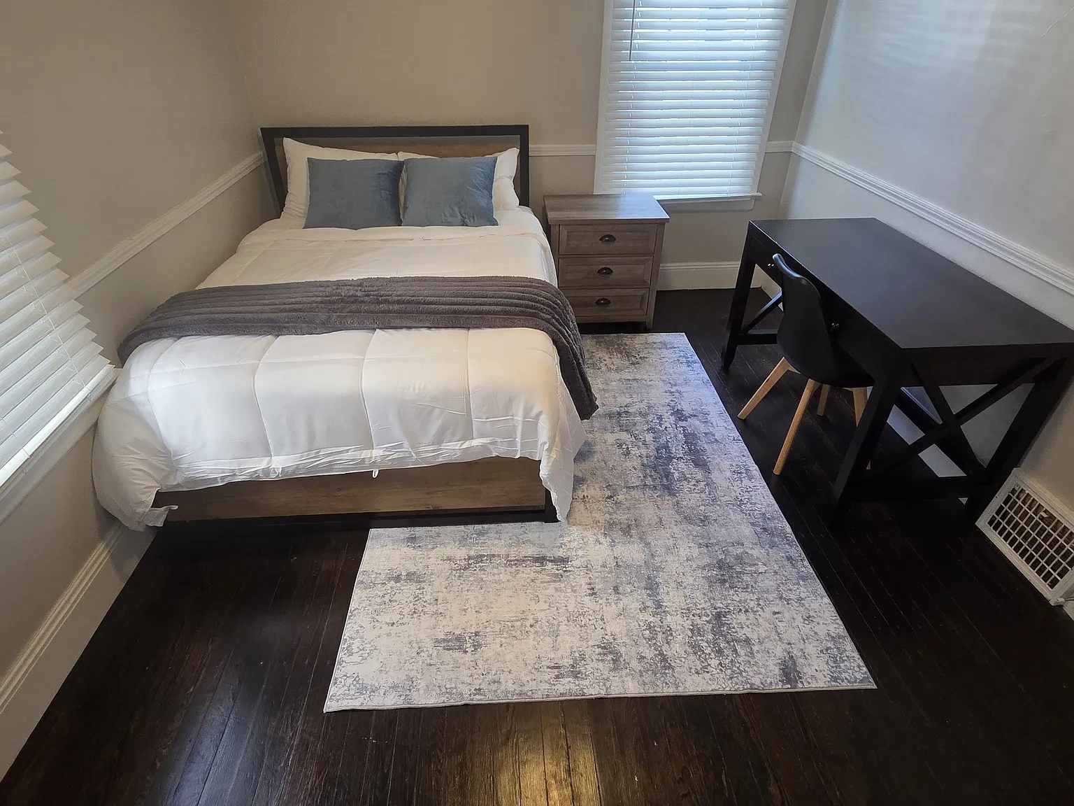 2 bed, $2,000 — Photo 3