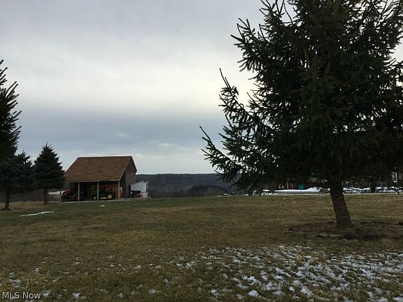 4th image of 3198 Gorge Rd SW