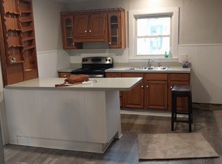 64 Summit St, Le Roy, NY