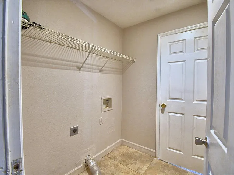 223 Grouper Ct — Photo 7