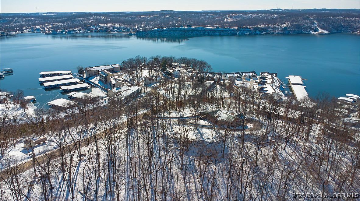 6725 Horseshoe Bend Rd, Lake Ozark, MO 65049 | MLS #3574360