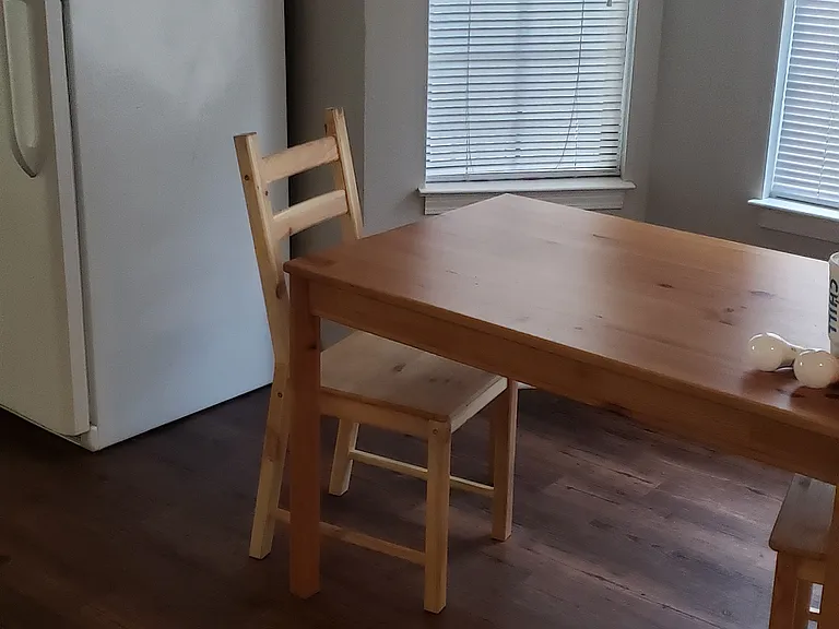 Dining area in kitchen
