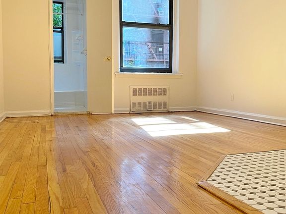 4th image of 512 E 88th St APT 2D