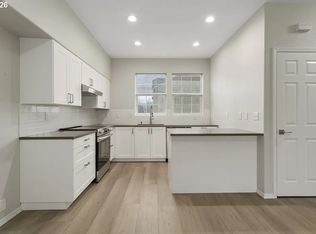 19903 SW Poplarwood Pl UNIT 10, Tualatin, OR 97062