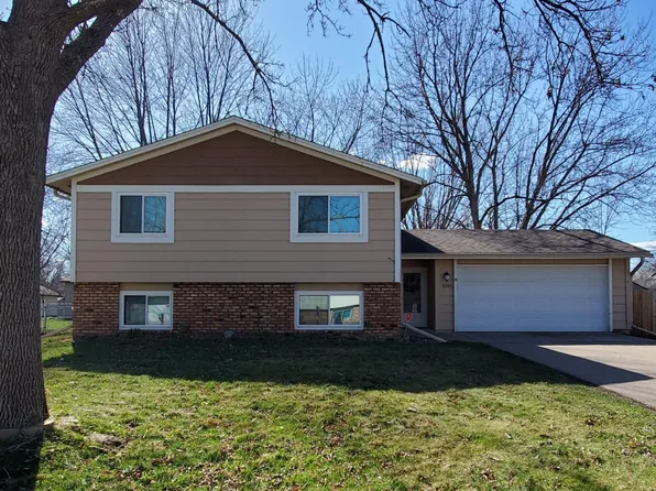 8249 Logan Ave N, Brooklyn Park, MN 55444
