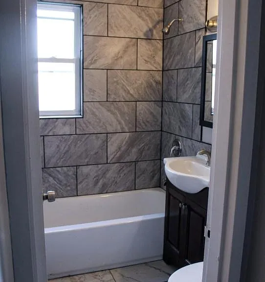 1059 Midland Ave — Photo 6