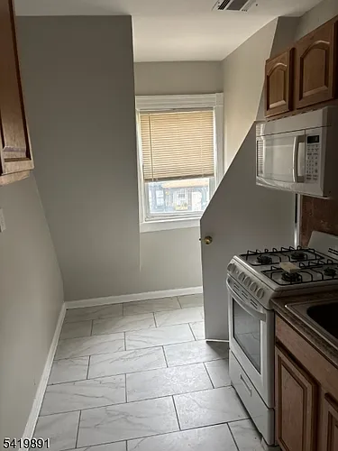 84 Farley Ave #3 Photo 1