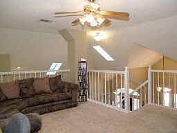 3rd image of 2610 Creekside Ct