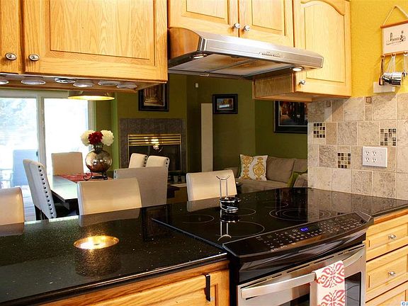 5th image of 1315 SE Sunnymead Way