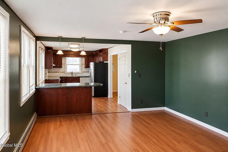 3rd image of 74 James Street