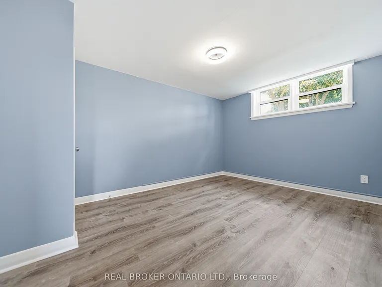 293 Highland Rd E #C — Photo 4