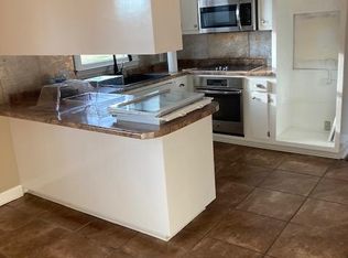 1502 Ray St, Lawrenceburg, TN 38464