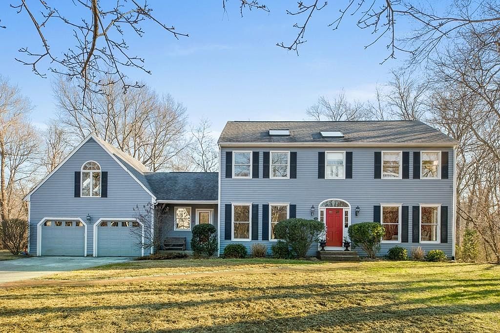 4 Oakcrest Rd, Hingham, MA 02043 Zillow