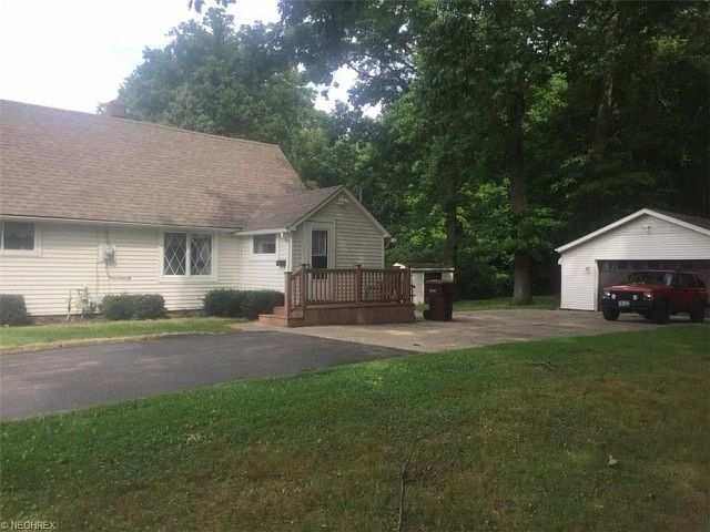 2nd image of 3393 Hiwood Ave