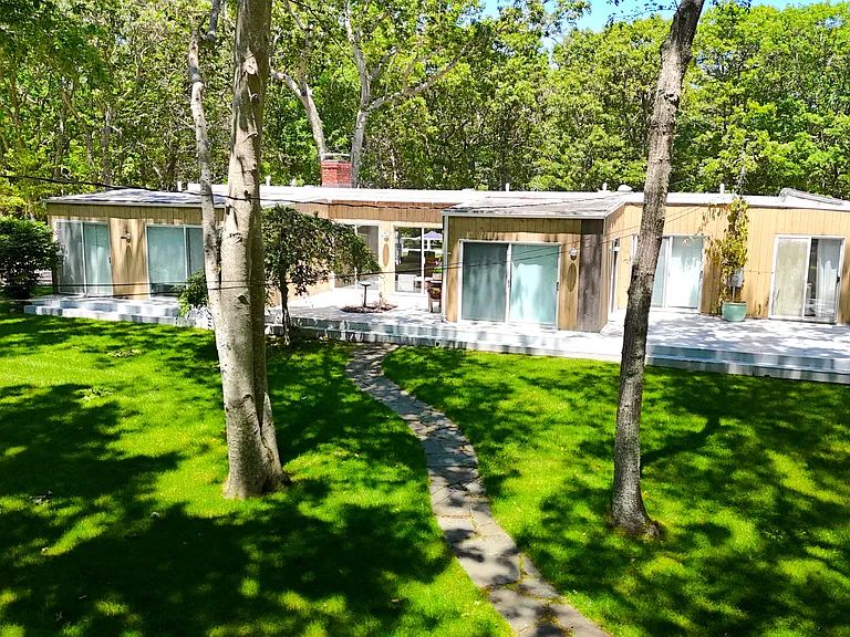 403 Springs Fireplace Rd — Photo 32