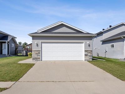 2122 10th St W, West Fargo, ND, 58078