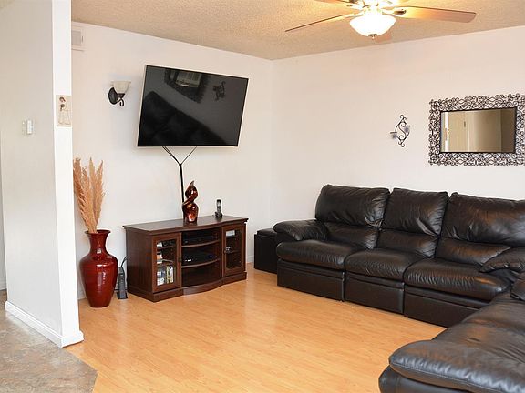 4th image of 3484 Shelter Creek Dr