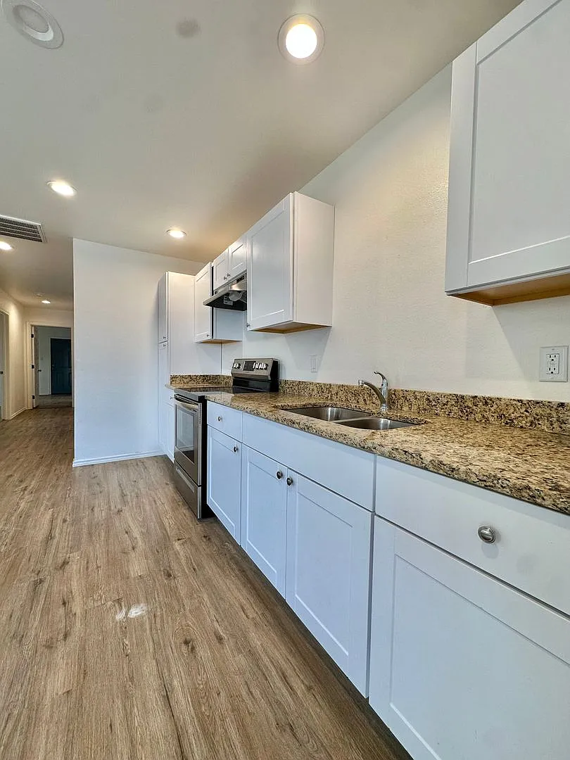 Coming September 2026 | Newly Built 3-Bedroom Duplex + Private Yard! — Photo 4