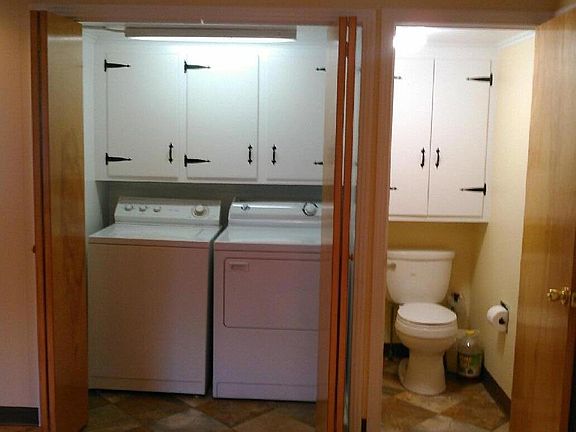 1FL washer dryer included