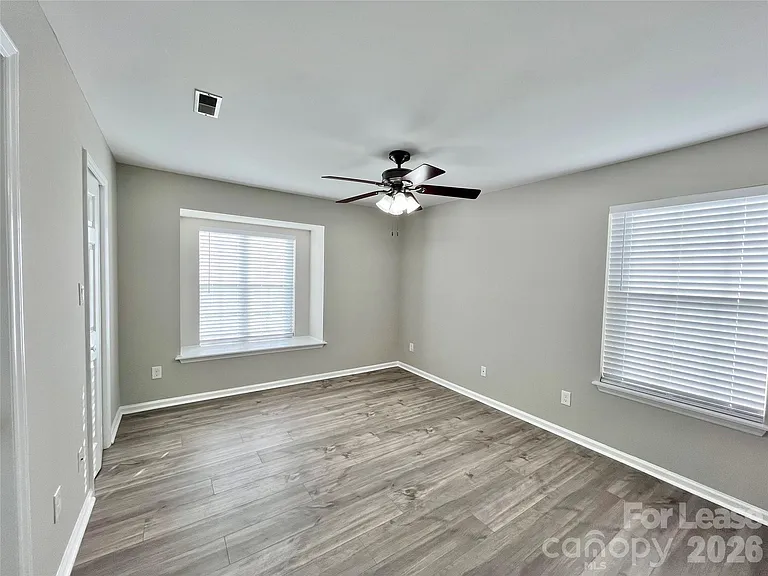 2901 Iron Gate Ln — Photo 12