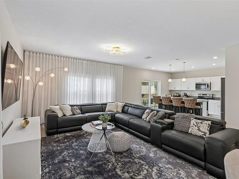4023 Gardenia Ave — Photo 13