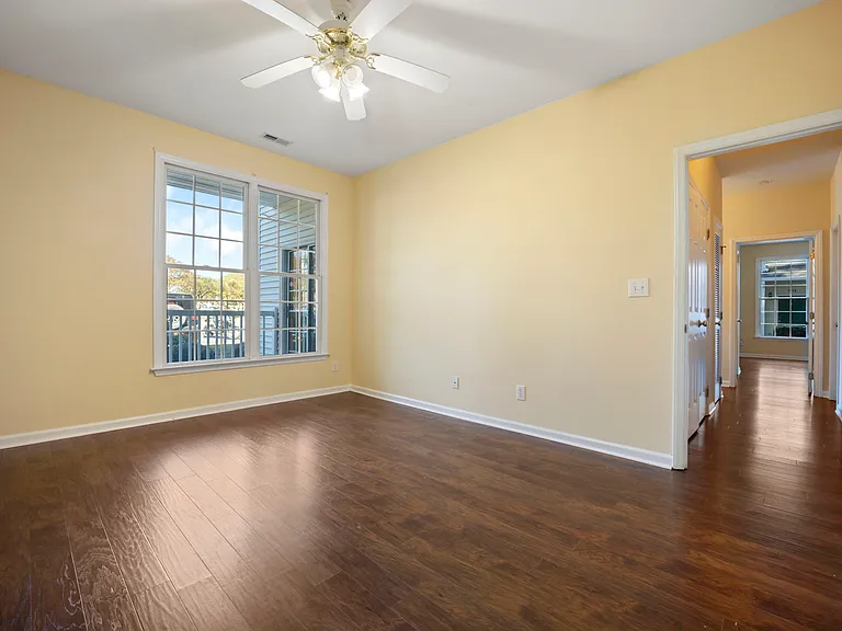 1511 Kudrow Ln — Photo 10