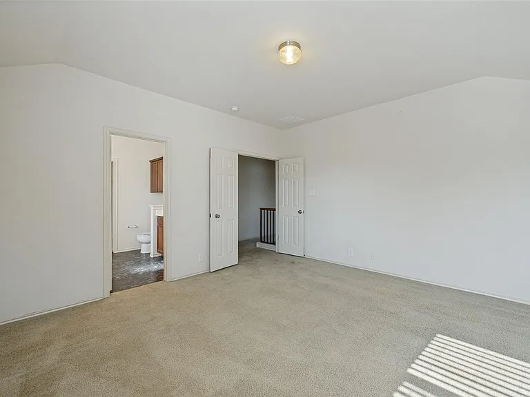 3500 Savage Springs Dr — Photo 5
