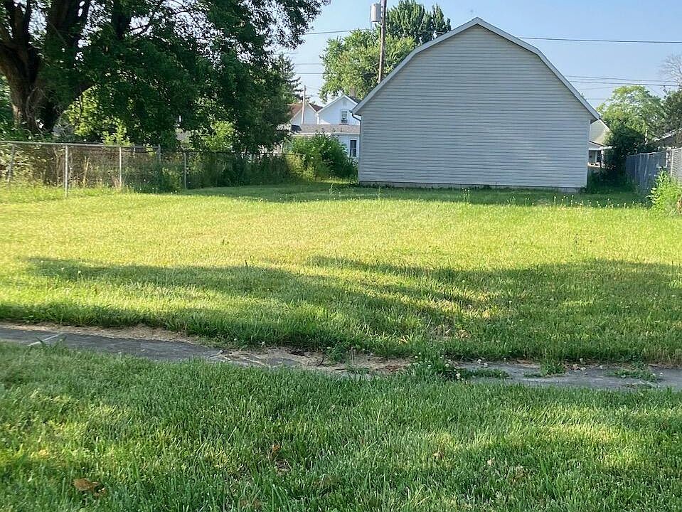 1st image of 287 W 4th St