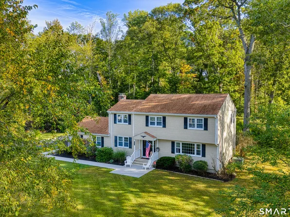 36 Greenbrier Road, Trumbull, CT 06611