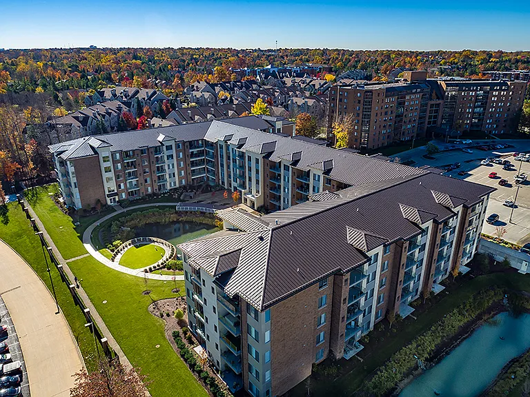 Four Seasons Apartments — Photo 26