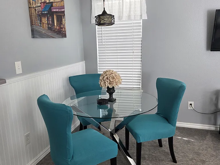 2314 Troy Ct — Photo 1