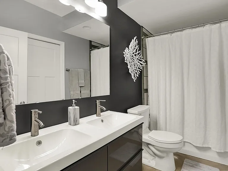 1334 Laurel St — Photo 22