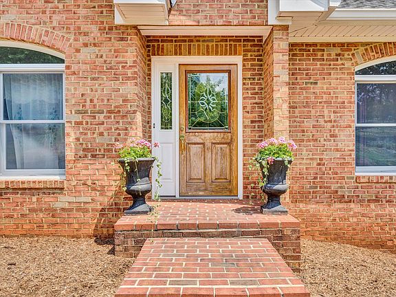 5th image of 559 Boxwoodgreen Dr