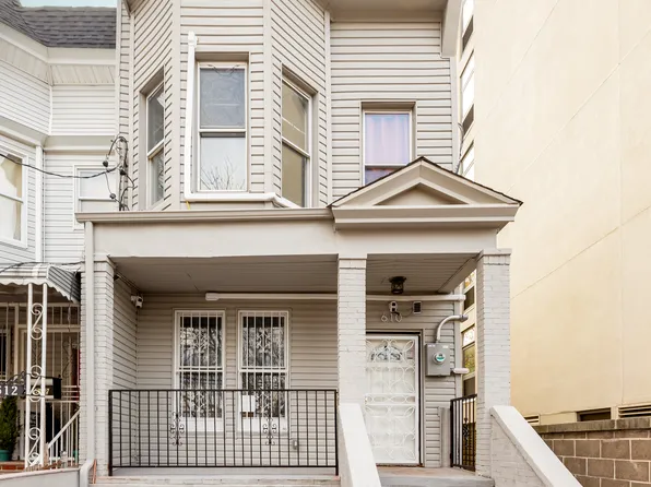 610 East 181st Street image 2 of 14