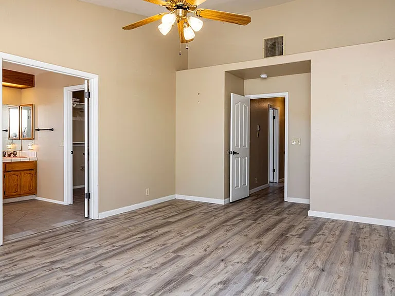 1221 Alysa Ct — Photo 24