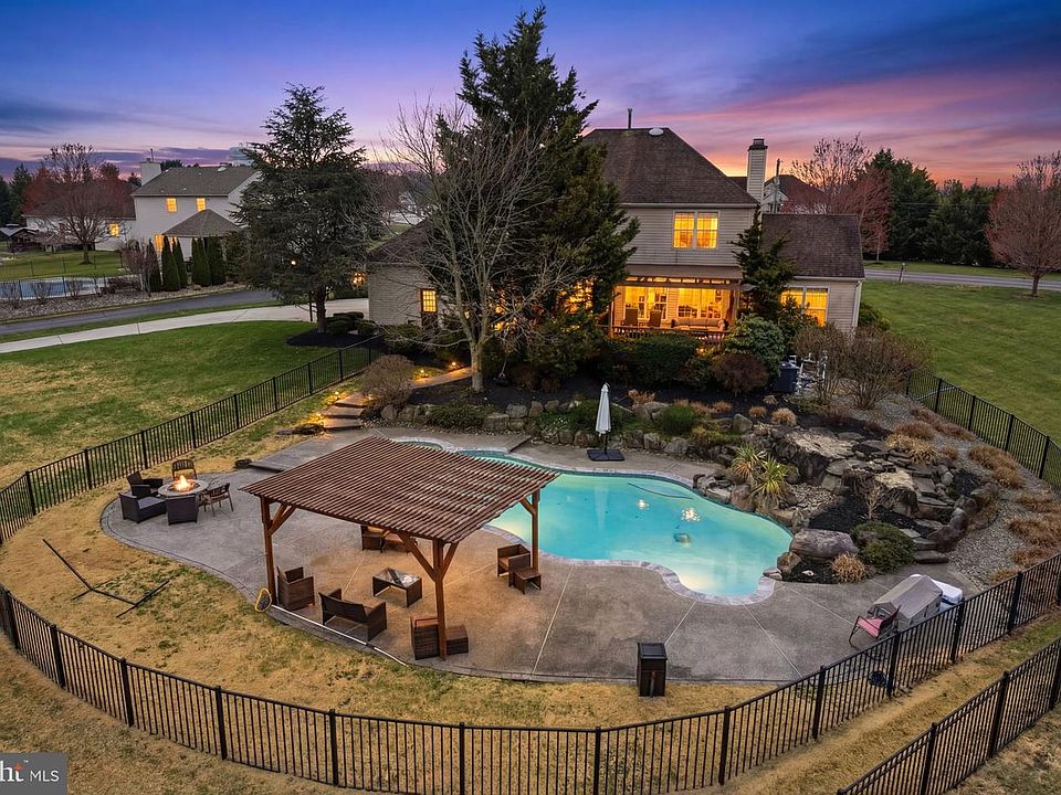 1st image of 17 Polo Run