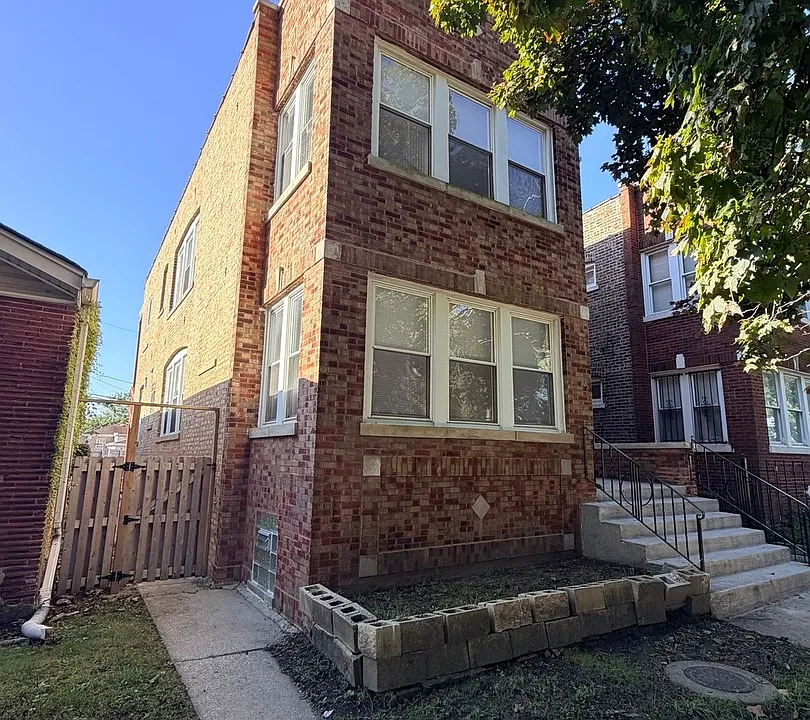 839 E 87th Pl #1