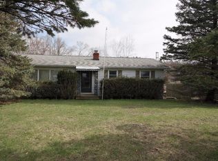 1192 Petts Rd, Fenton, MI 48430