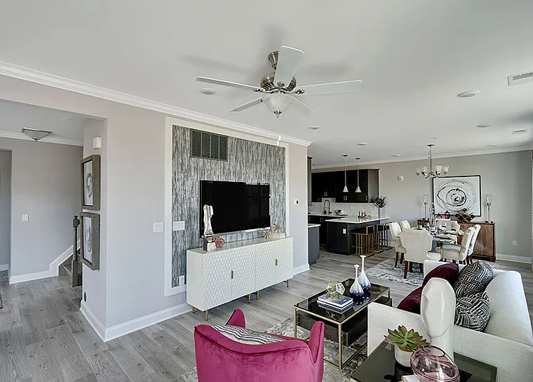 408 Dickson Ct — Photo 1