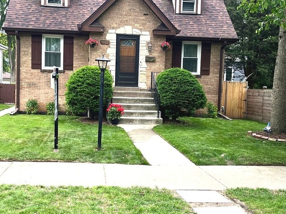 2nd image of 9907 Kedvale Ave