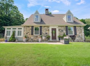 11 Viohl Way, Garnerville, NY 10923