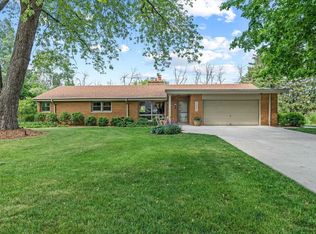 17350 Evergreen Ct, Brookfield, WI 53045