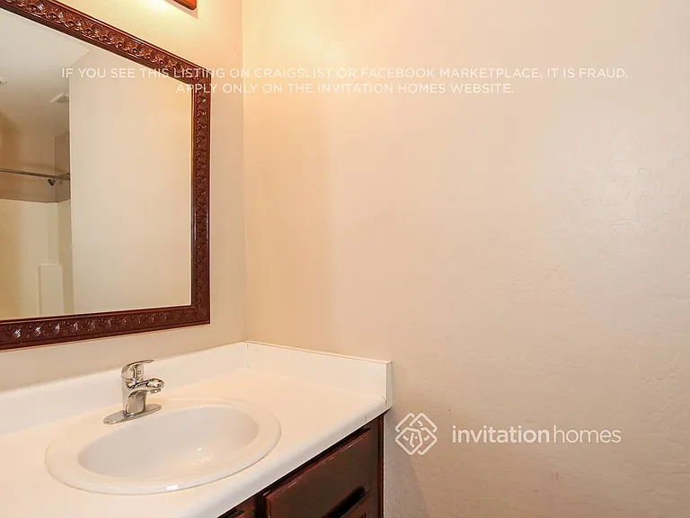 13032 W Mauna Loa Ln — Photo 17