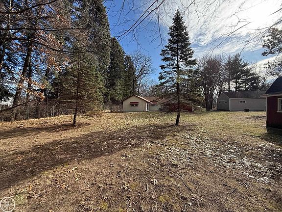 2nd image of 1460 Gravel Ridge Dr