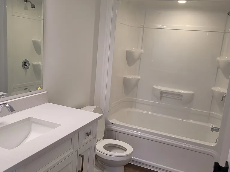 15 Bay St #3 — Photo 7