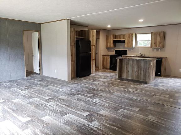 3rd image of 544 County Road 6471