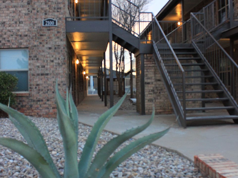 1st image of 2100 E 10th St #38