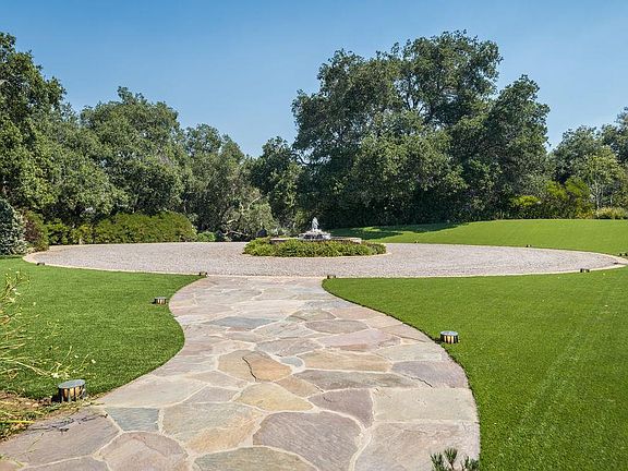 5th image of 928 Laurel Glen Dr