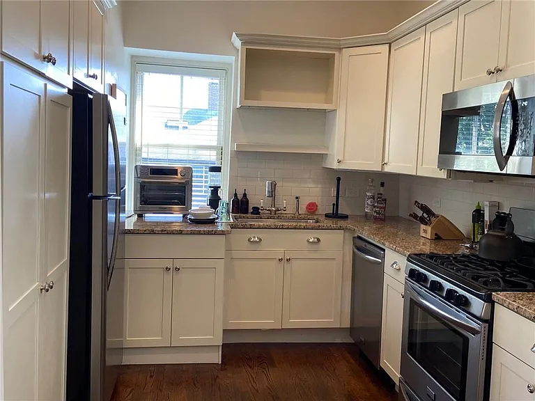 117 Sheldon St #2 — Photo 7