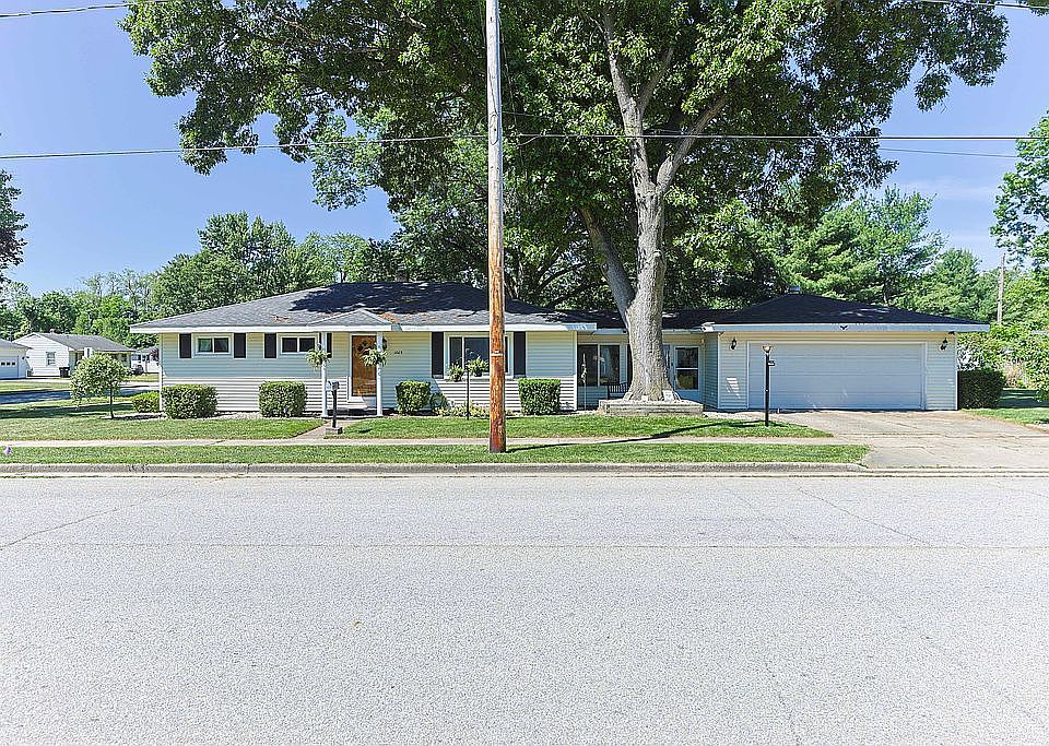 1st image of 1005 Violet Rd